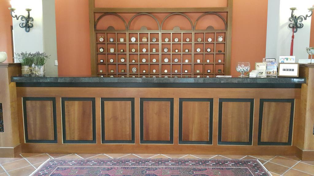 Kazarma Hotel Kalývia Fylaktís Eksteriør billede